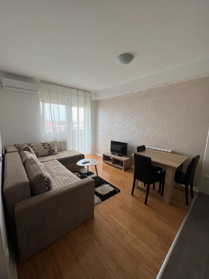 Delete 4 Apartment Belgrade Luaran gambar