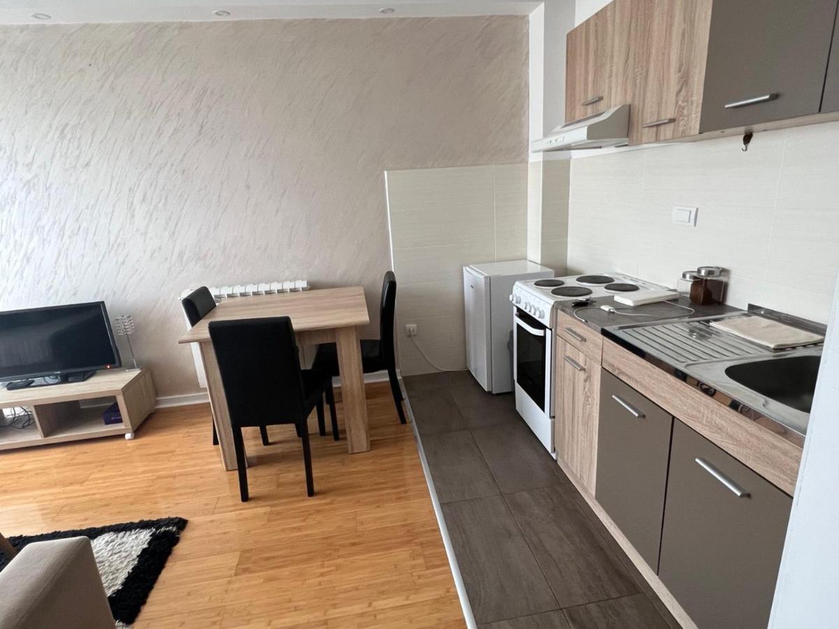 Delete 4 Apartment Belgrade Luaran gambar