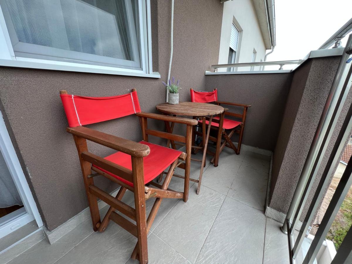 Delete 4 Apartment Belgrade Luaran gambar